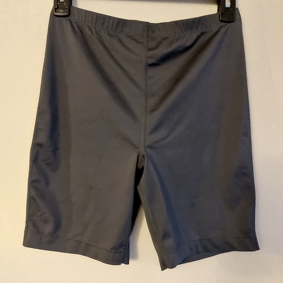 Champion Pants - Champion Women's Shorts Gray Size M